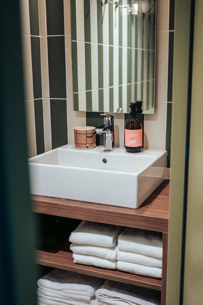 Фото Jost Hotel Montpellier Centre St Roch