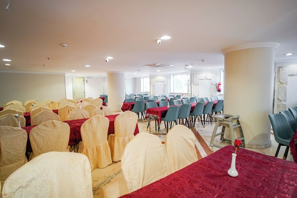 Фото Osturat Emaar