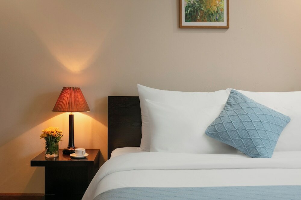 Фото Hb Serviced Apartment - 121b Quan Hoa