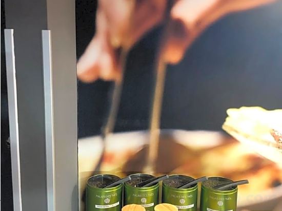 Фото Ibis Paris Porte de Clichy Centre