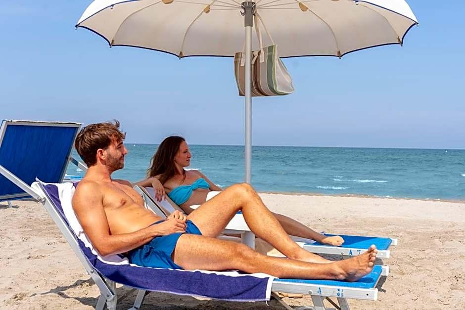 Фото Hotel Ascot