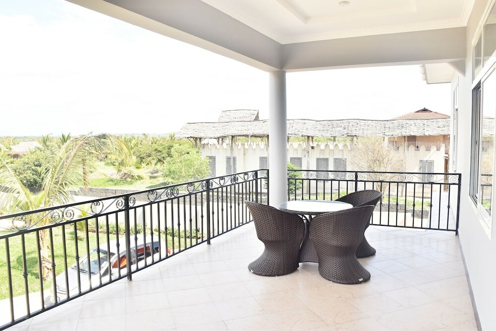 Фото Sea Crest Hotel