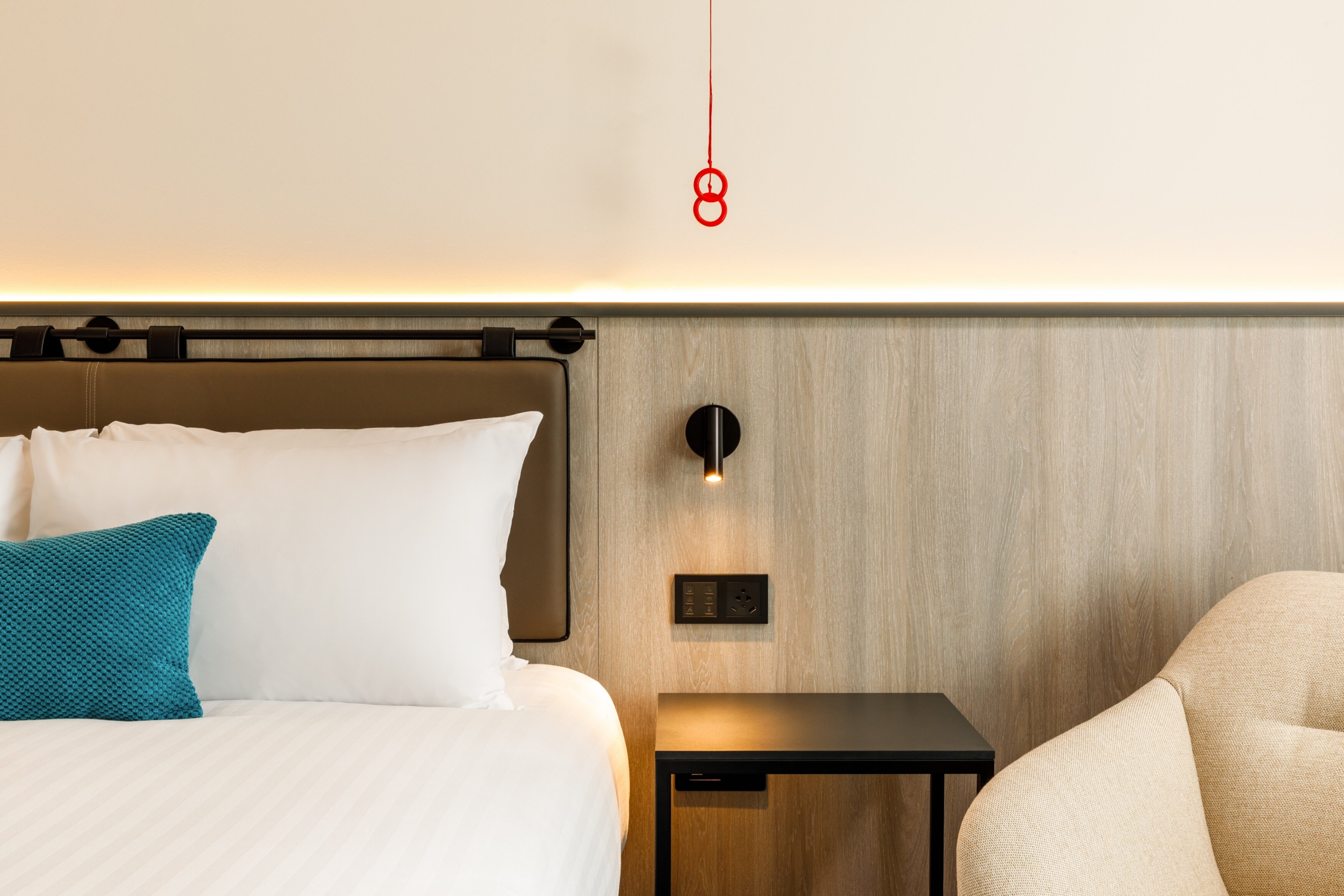 Фото Southgate Hotel London