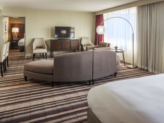 Фото DoubleTree by Hilton Hotel Largo-Washington Dc