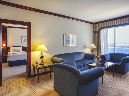 Фото Corniche Hotel Abu Dhabi