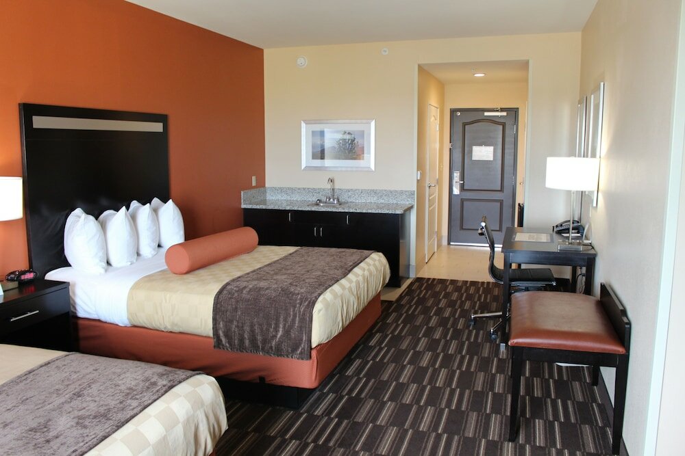 Фото Best Western Plus Desert Poppy Inn