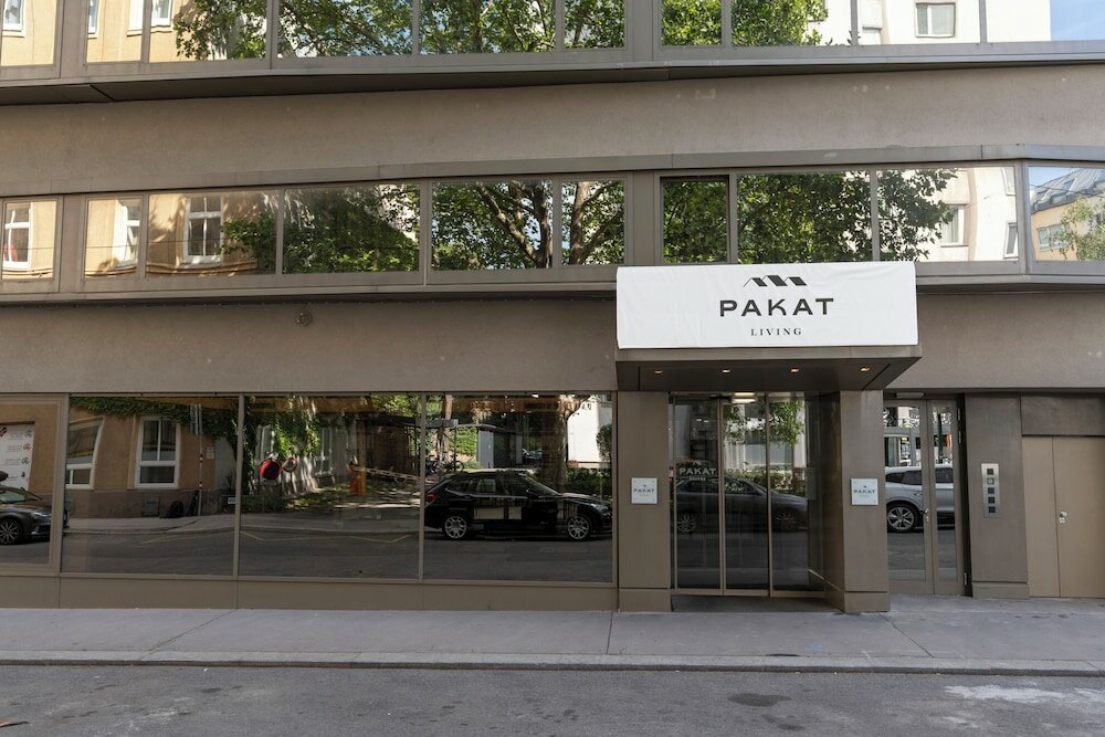 Фото Pakat Suites Hotel