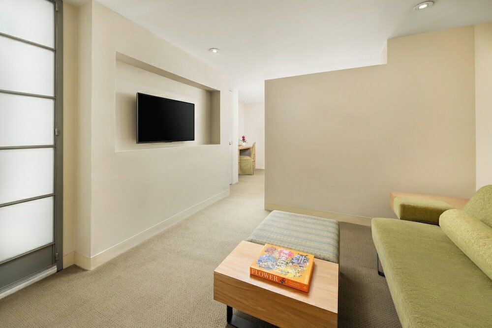 Фото The Shoreham Hotel