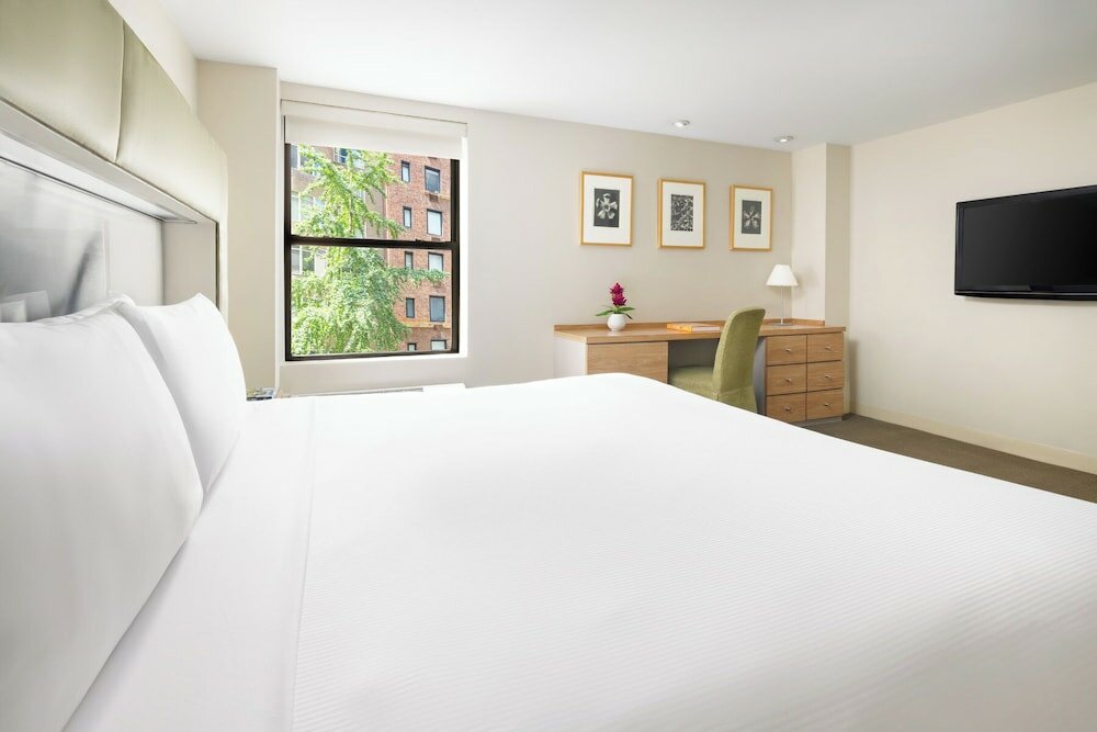 Фото The Shoreham Hotel