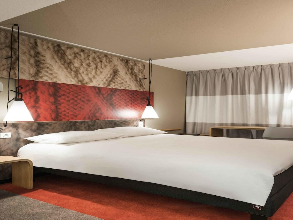 Фото Ibis Gent Centrum St-Baafs Kathedraal