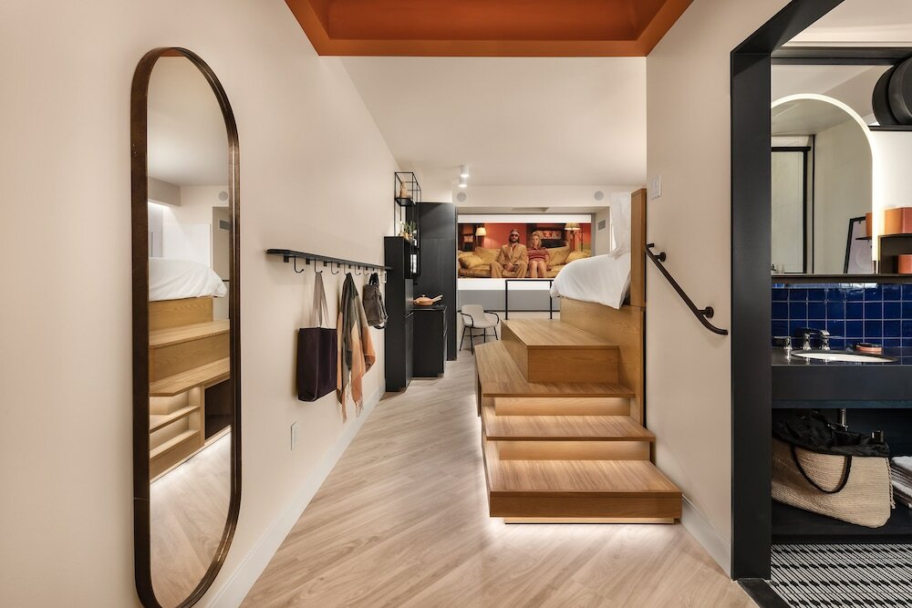 Фото Catbird Hotel