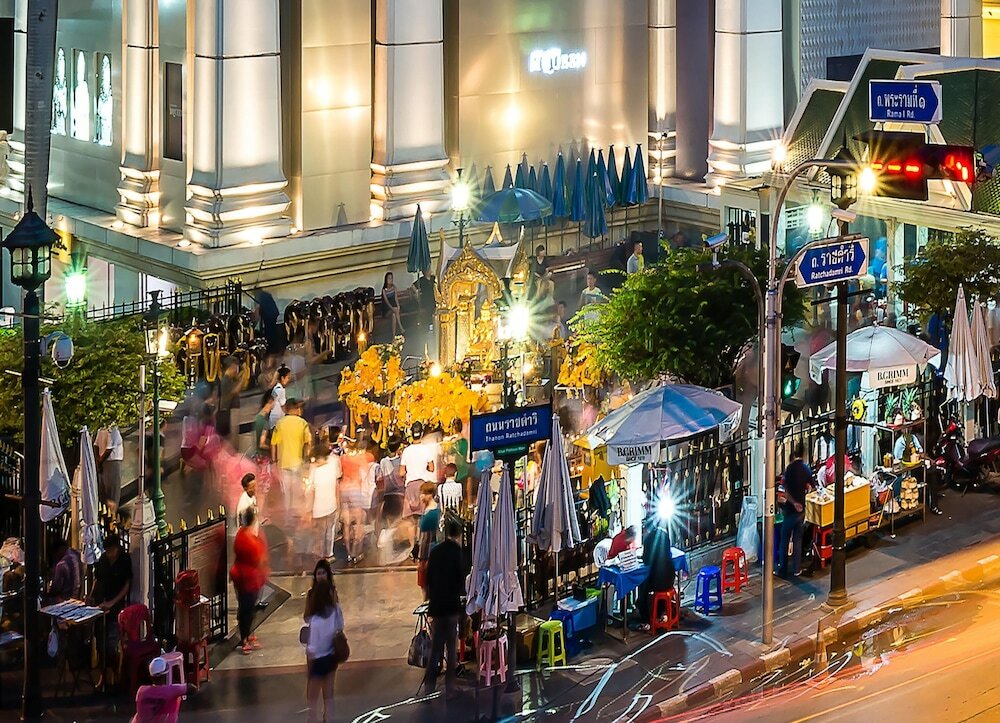 Фото Отель Maitria Sukhumvit 18