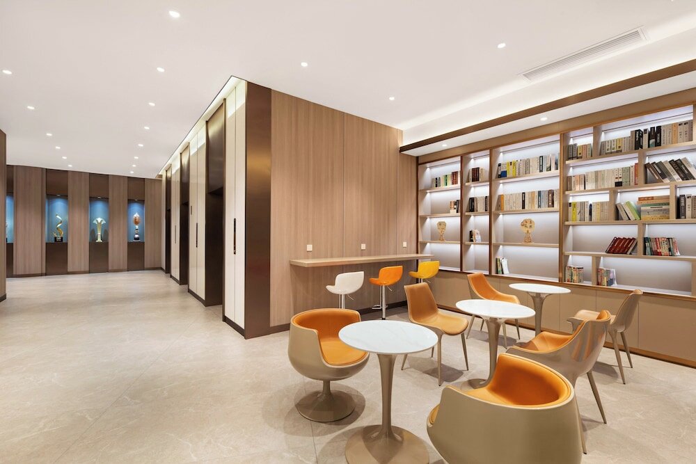 Фото Holiday Inn Express Shanghai Putuo, an Ihg Hotel