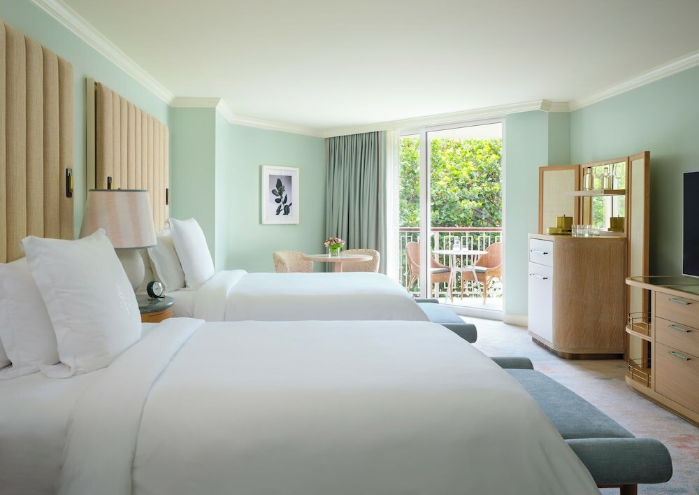 Фото Four Seasons Resort Palm Beach