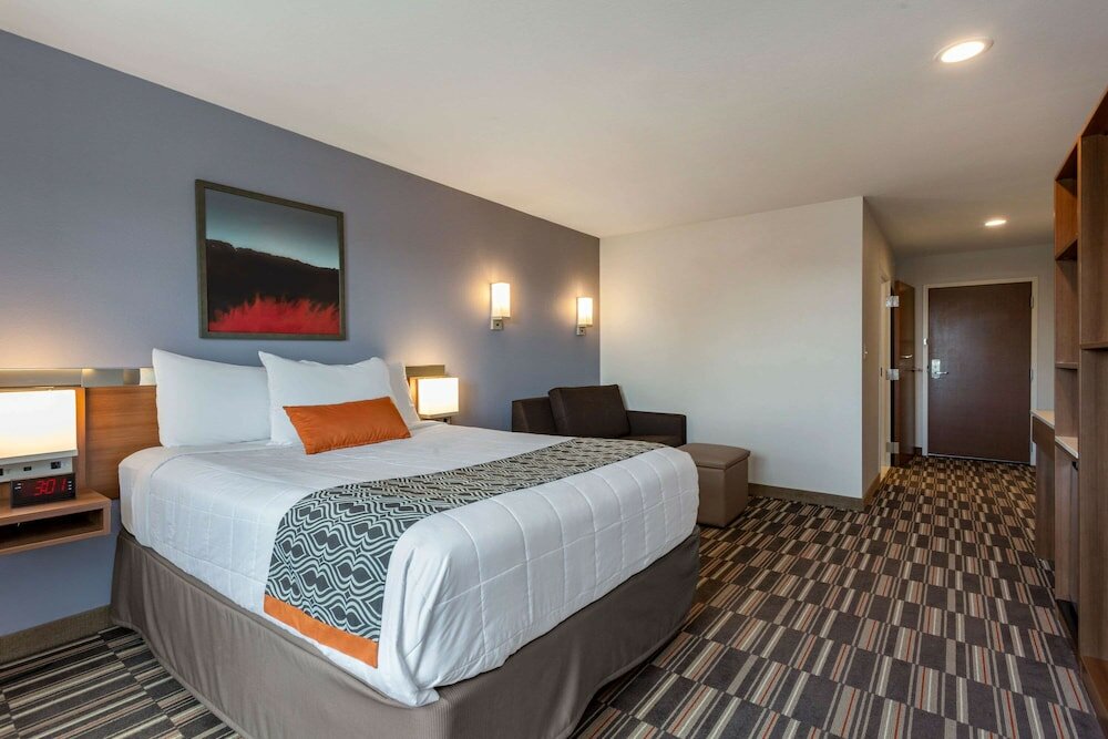 Фото Microtel Inn & Suites by Wyndham Niagara Falls