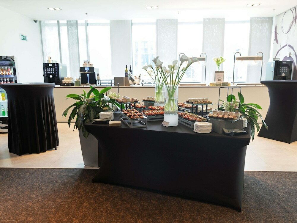 Фото Novotel Sofia