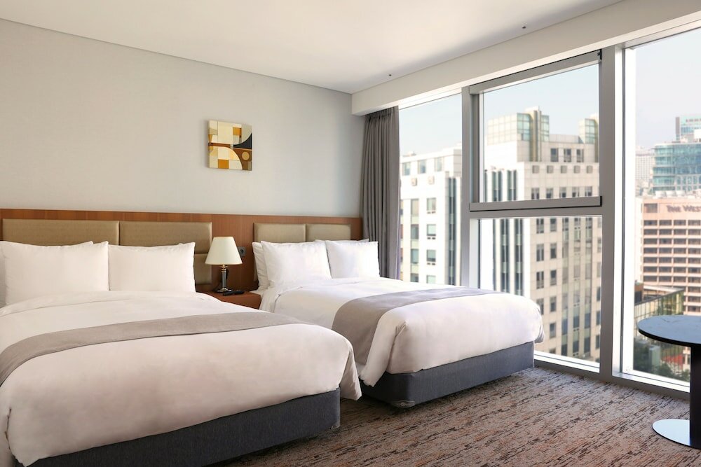 Фото Stanford Hotel Myeongdong