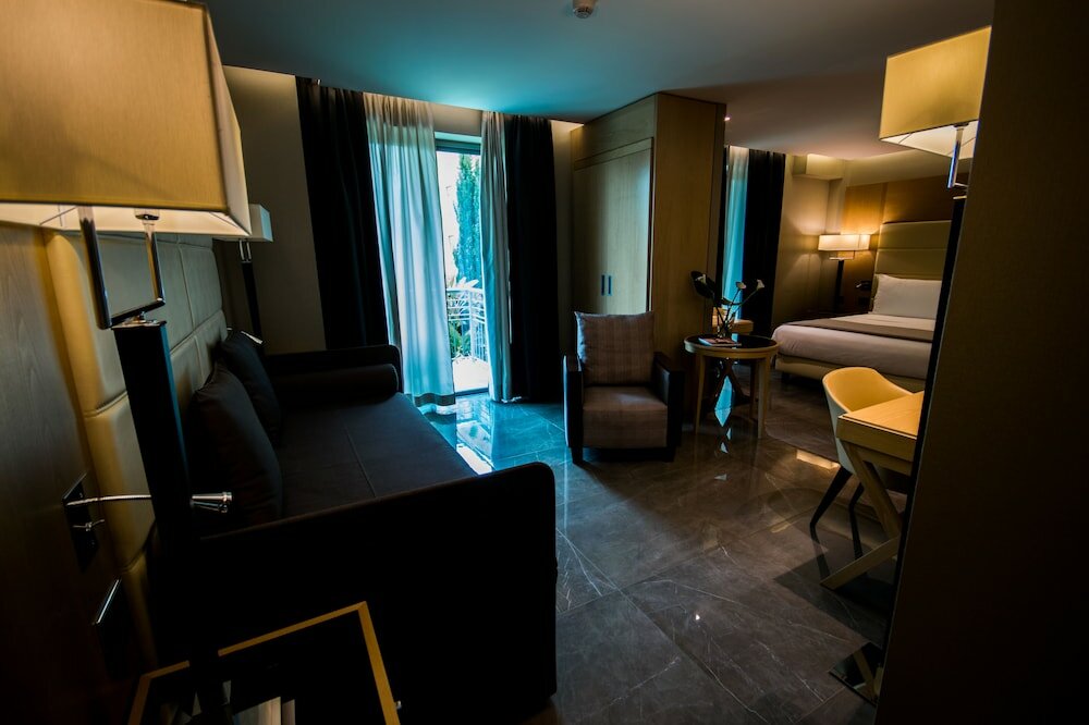 Фото Hotel Forum