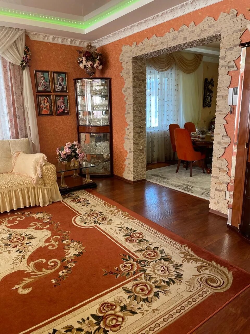 Фото Глория