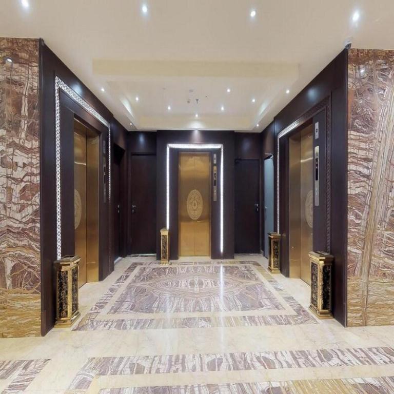 Фото Ebreez Grand Hotel