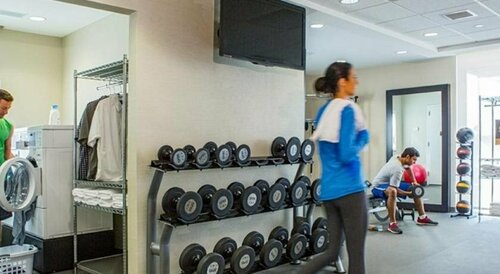Гостиница Home2 Suites by Hilton Woodbridge Potomac Mills в Вудбридже