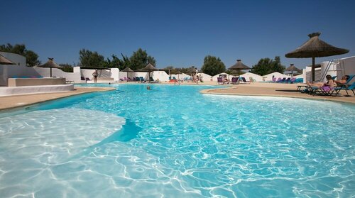 Кемпинг Camping Sunêlia Le Clos du Rhône Saintes-Maries-de-la-Mer в Сент-Мари-де-ла-Мере