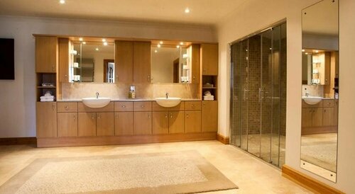 Гостиница Sutherlands Guest House в Кингасси