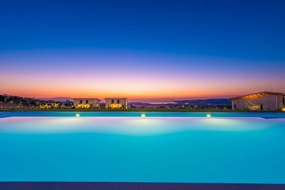 Mint Retreat Suites - 6