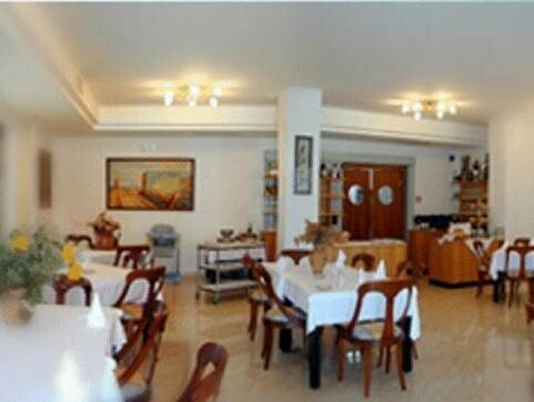 Гостиница Hotel Bologna в Бардолине