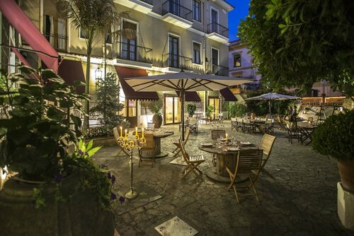 Гостиница Hotel Victoria Maiorino в Кампании