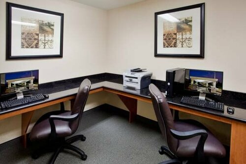 Гостиница Candlewood Suites Richmond North-Glen Allen в Глен Аллен