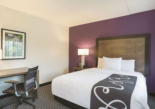 Гостиница La Quinta Inn & Suites by Wyndham Baltimore Bwi Airport в Штате Мэриленд