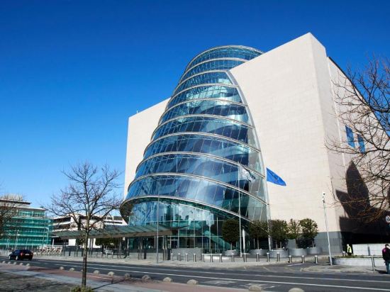 Фото Travelodge Plus Dublin City Centre