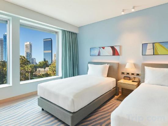 Фото DoubleTree by Hilton Perth Waterfront