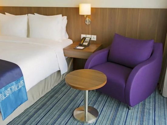 Фото Holiday Inn Express Jakarta Pluit Citygate, an Ihg Hotel