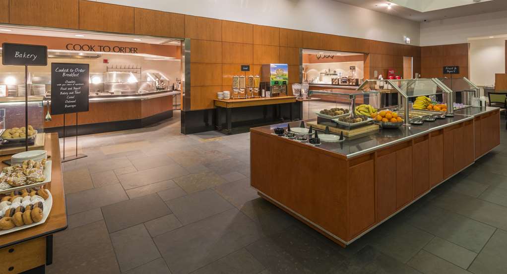 Фото Embassy Suites by Hilton Chicago Downtown Magnificent Mile