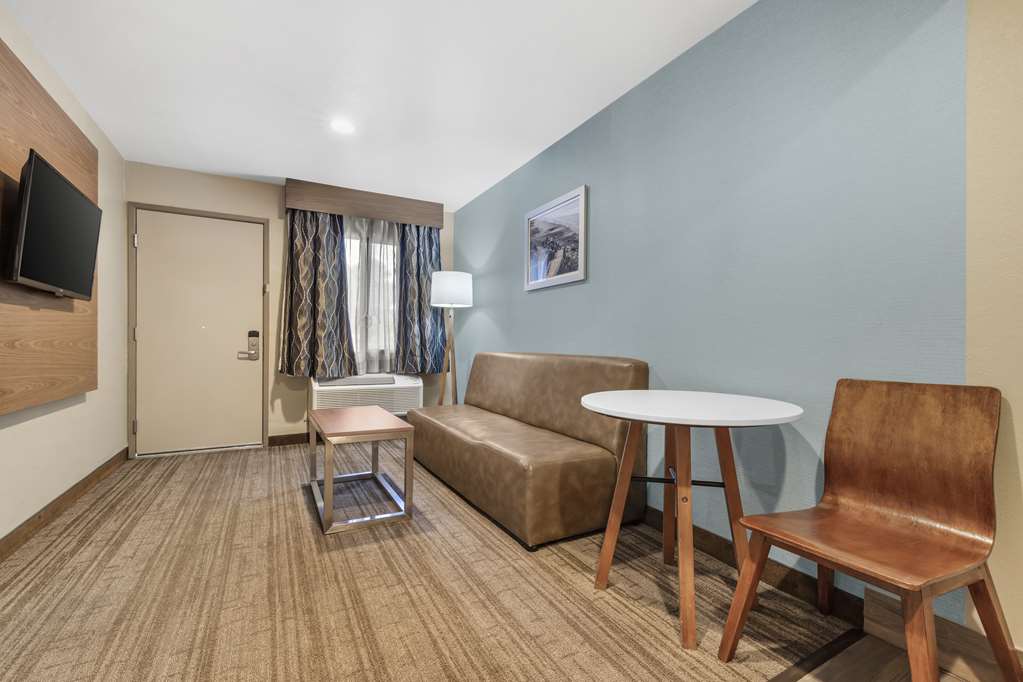 Фото Best Western Carlsbad by the Sea