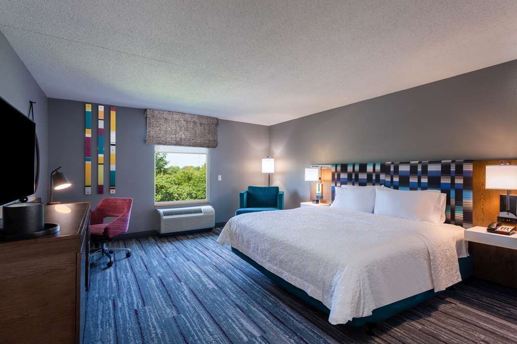 Фото Hampton Inn & Suites Herndon-Reston