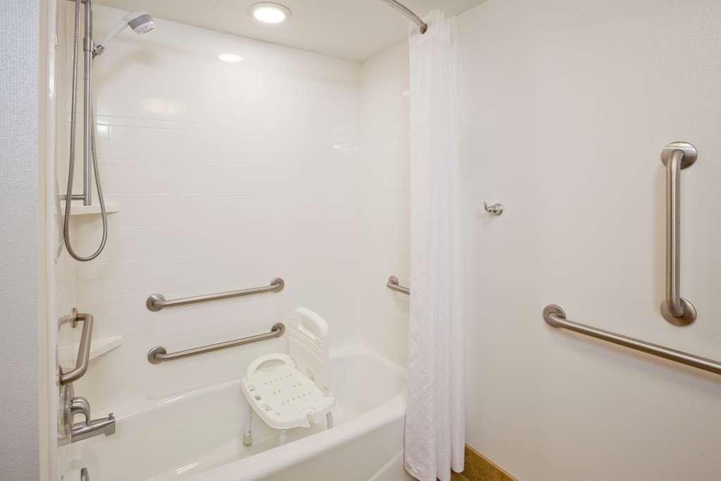 Фото Hampton Inn Duluth Canal Park