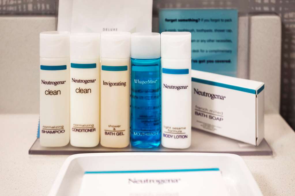 Фото Hampton Inn & Suites Pittsburgh-Downtown