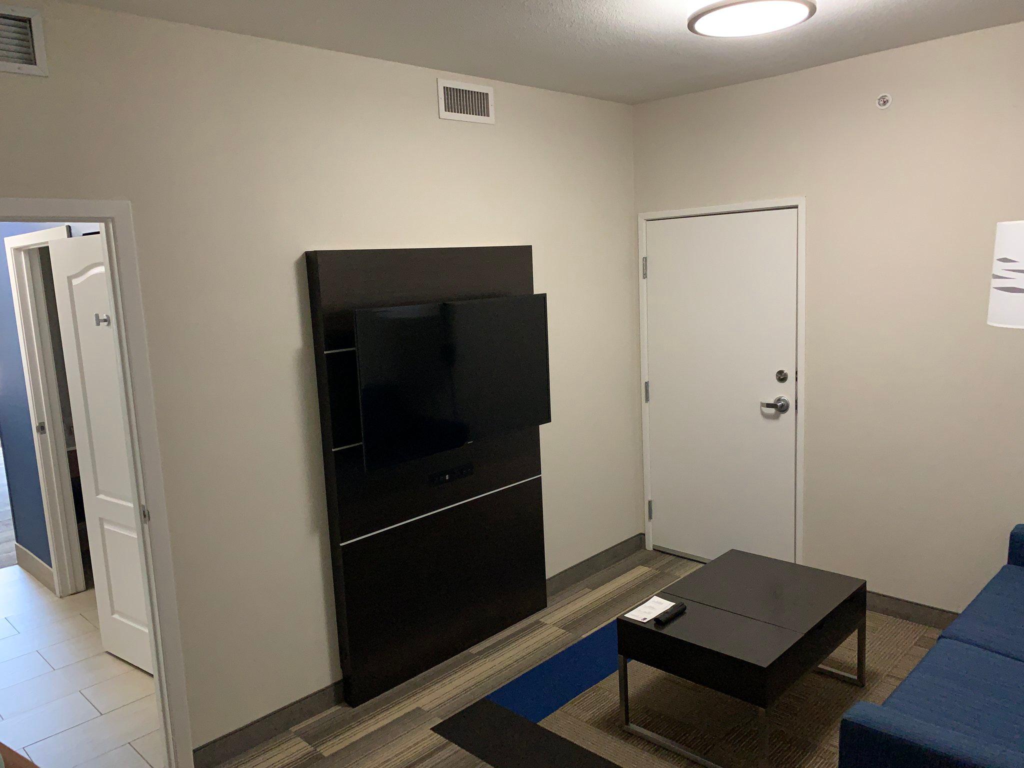 Фото Holiday Inn Express Hotel & Suites El Dorado Hills, an Ihg Hotel