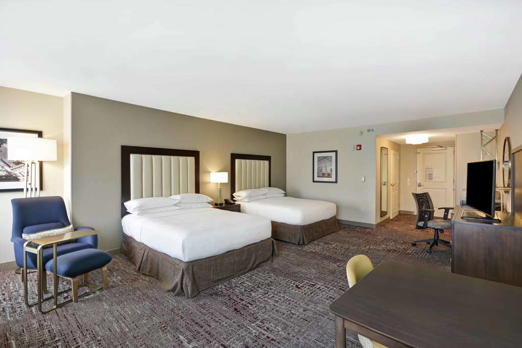 Фото DoubleTree by Hilton Chicago Midway Airport