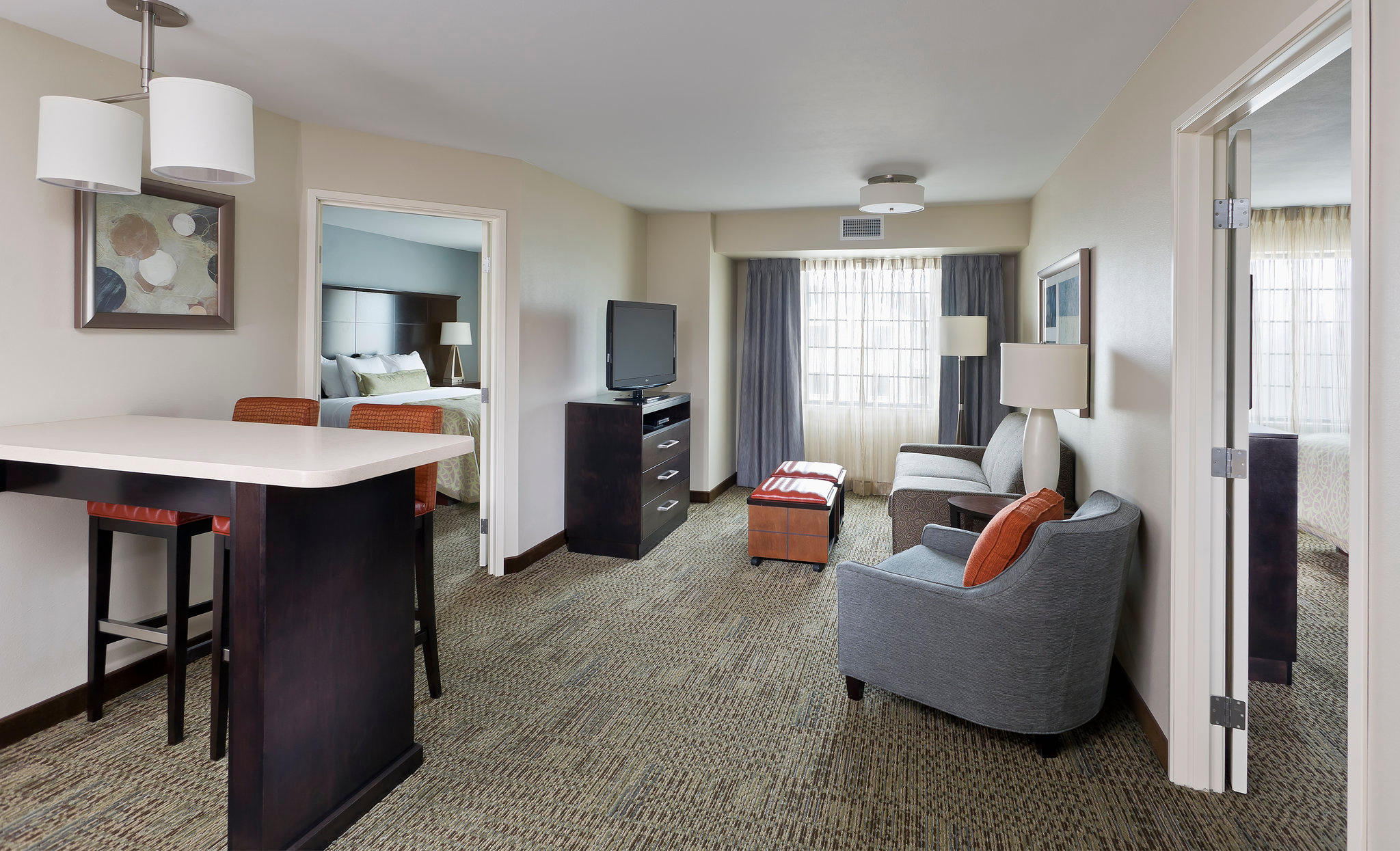 Фото Staybridge Suites Montgomeryville, an Ihg Hotel