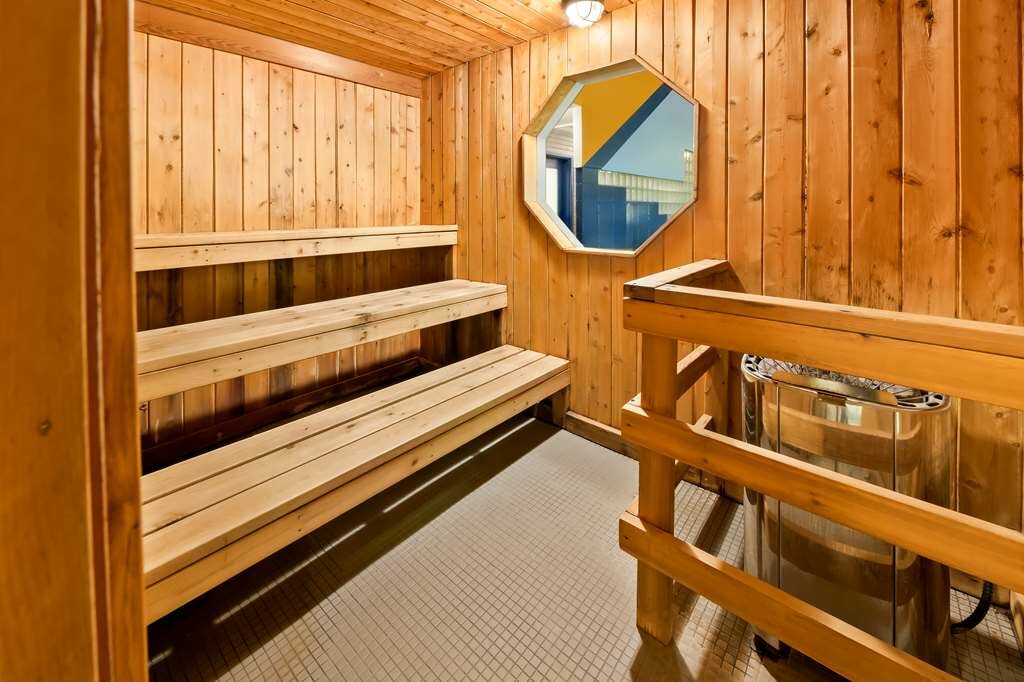 Фото Best Western Plus Nor'wester Hotel & Conference Centre