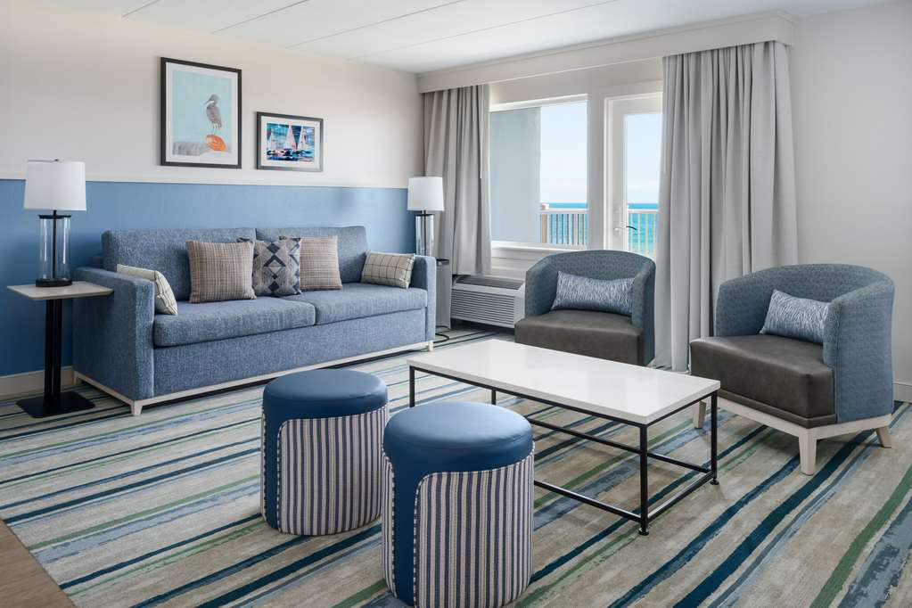Фото Dunes Manor Hotel and Dunes Suites