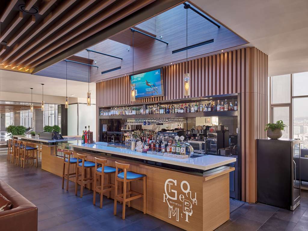 Фото Novotel Ambassador Seoul Dongdaemun Hotels & Residences