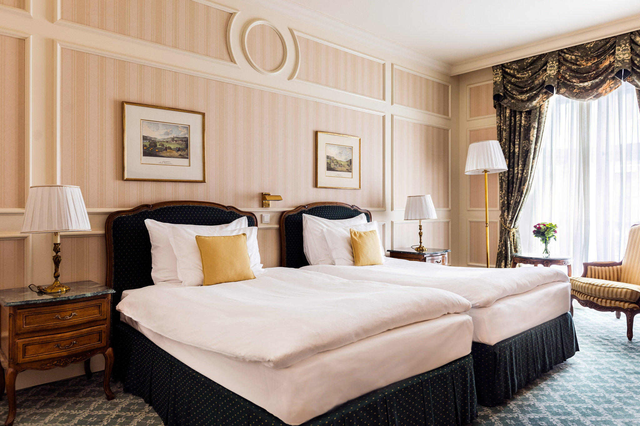 Фото Grand Hotel Wien