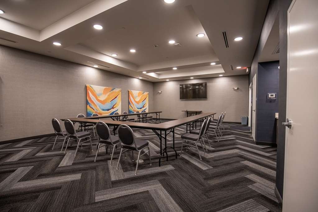 Фото Tru by Hilton Allen Dallas