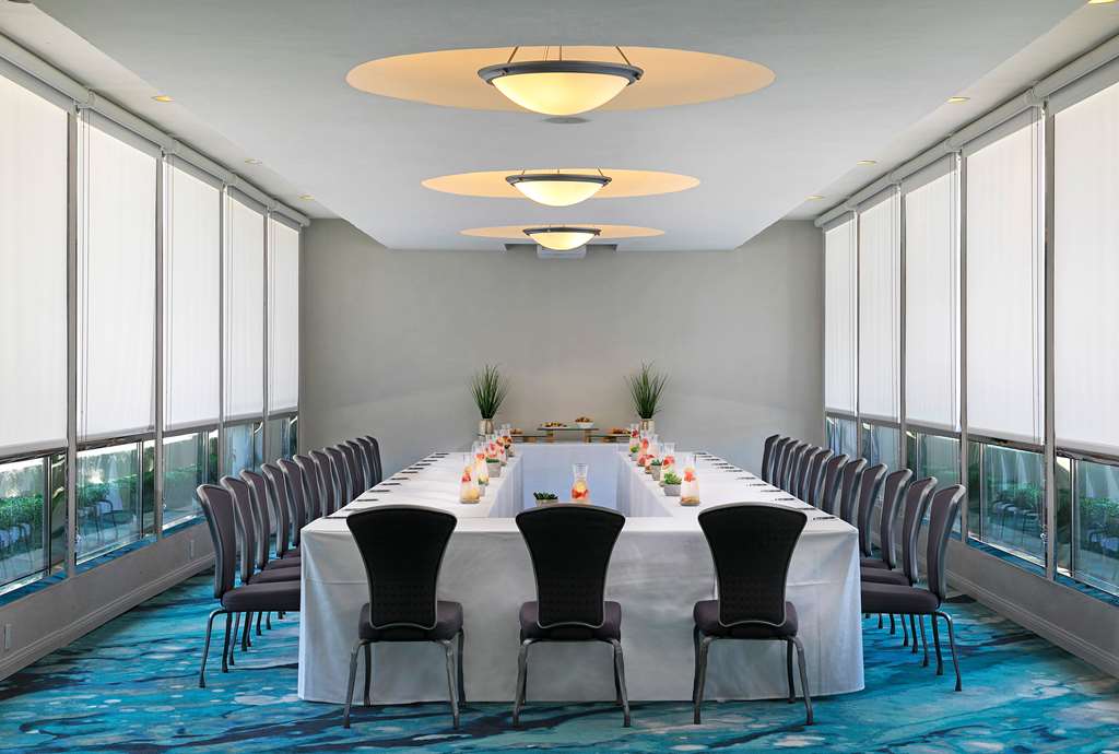 Фото Belamar Hotel Manhattan Beach, Tapestry Collection by Hilton