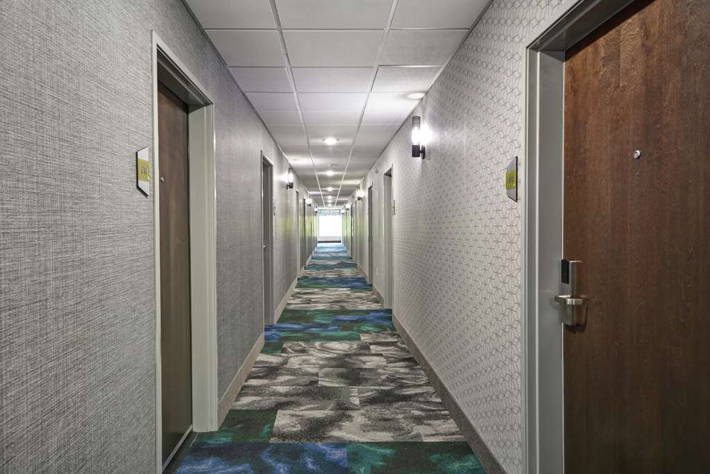 Фото Home2 Suites by Hilton Grand Rapids North